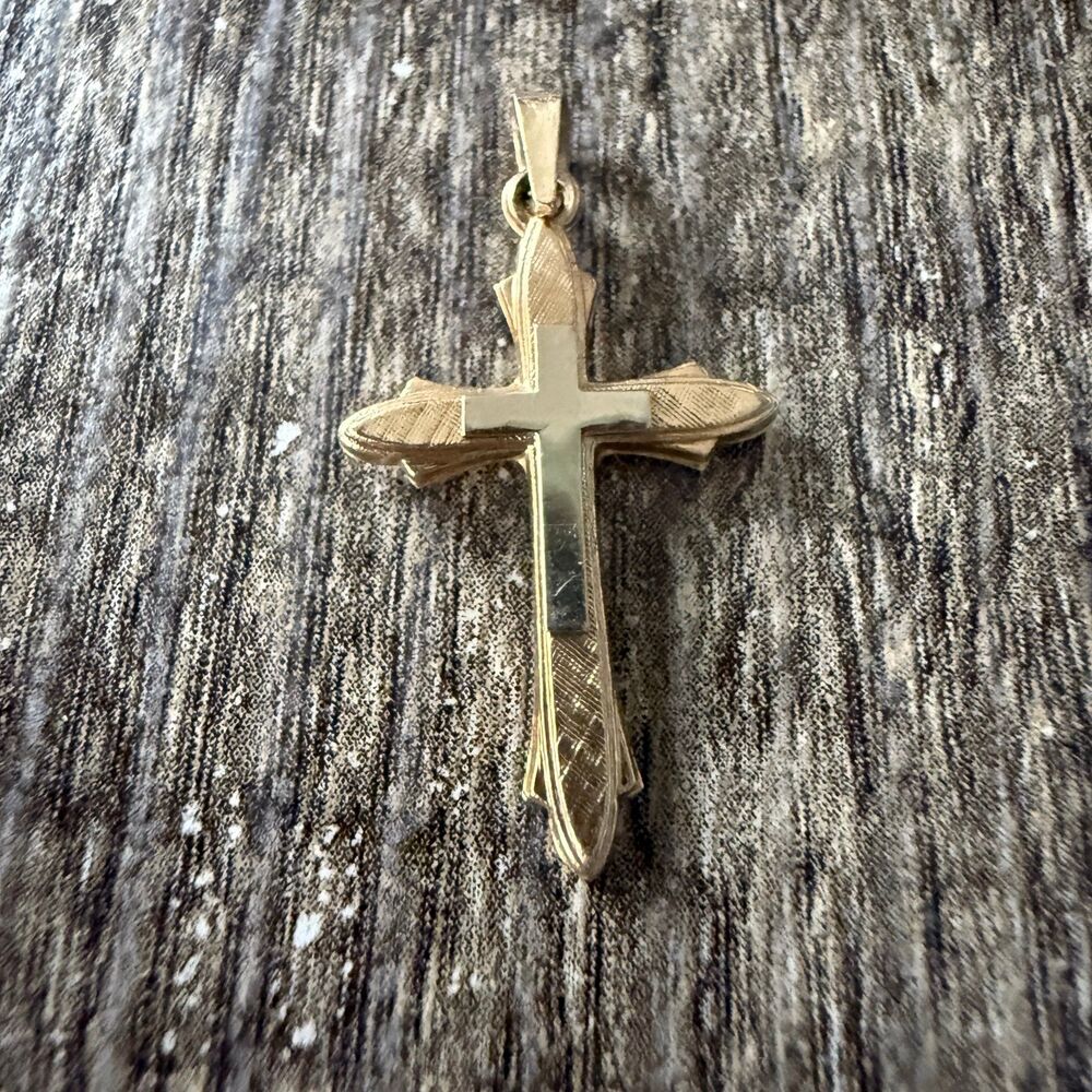 Vintage 14K Yellow Gold Cross Pendant
